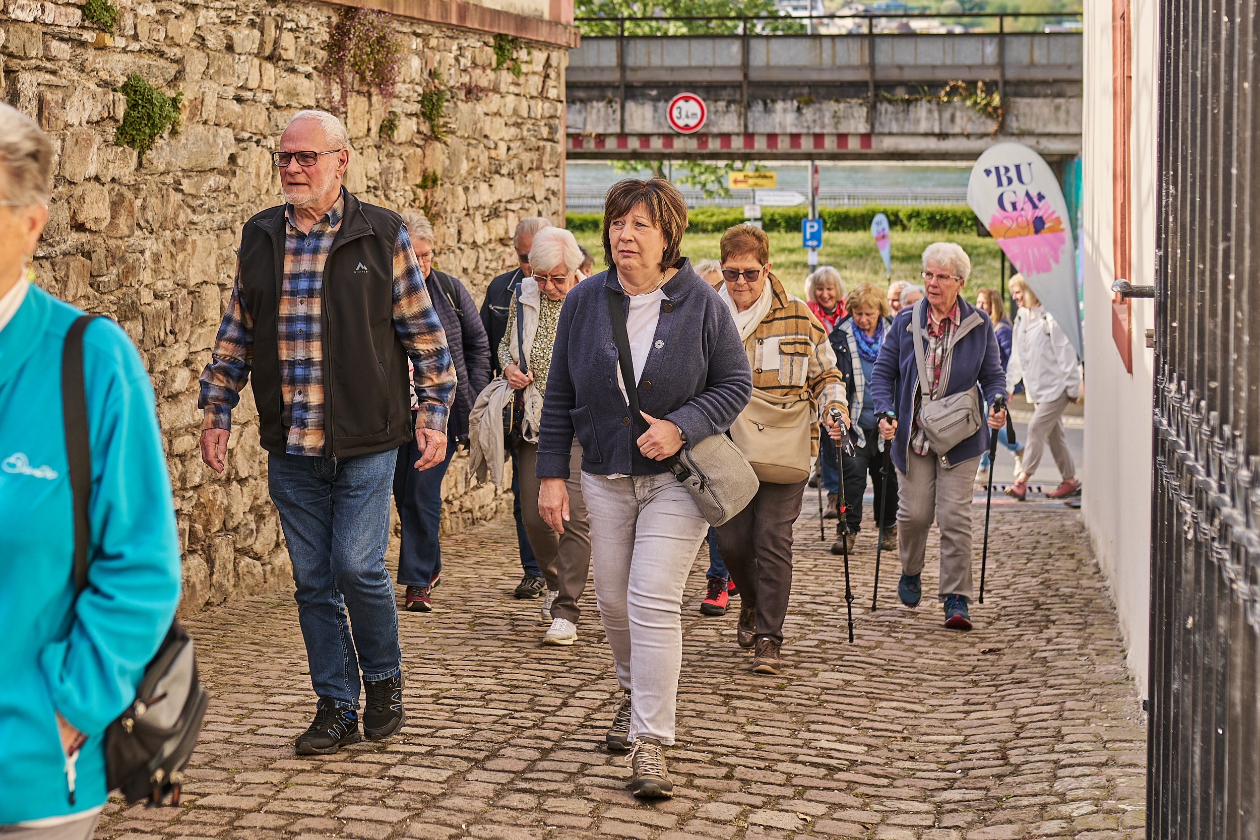 sliderimage-Wanderer und Wanderinnen beim BUGA-Wanderevent in Lorch (Foto: Jano Wlachopulos)